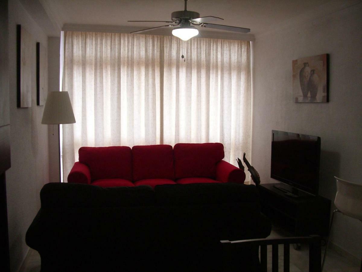 Paseo Maritimo De Poniente Daire Málaga Dış mekan fotoğraf