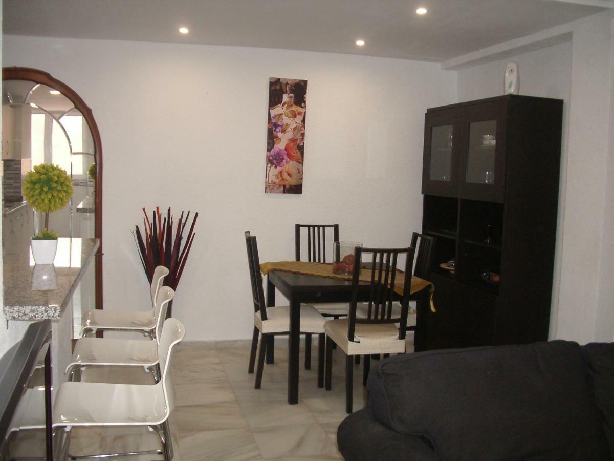 Paseo Maritimo De Poniente Daire Málaga Dış mekan fotoğraf