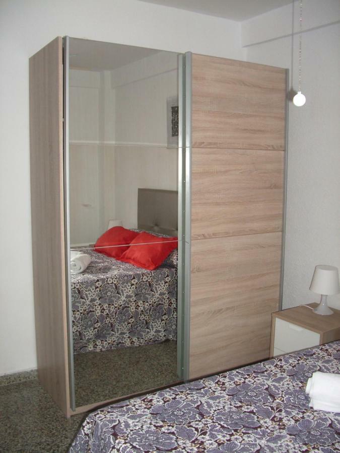 Paseo Maritimo De Poniente Daire Málaga Dış mekan fotoğraf