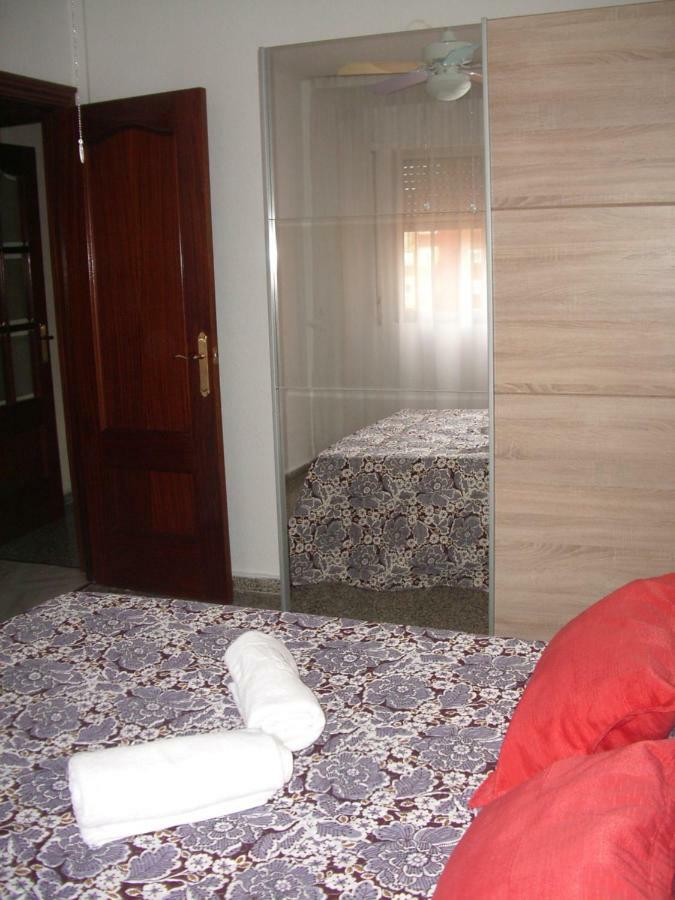 Paseo Maritimo De Poniente Daire Málaga Dış mekan fotoğraf