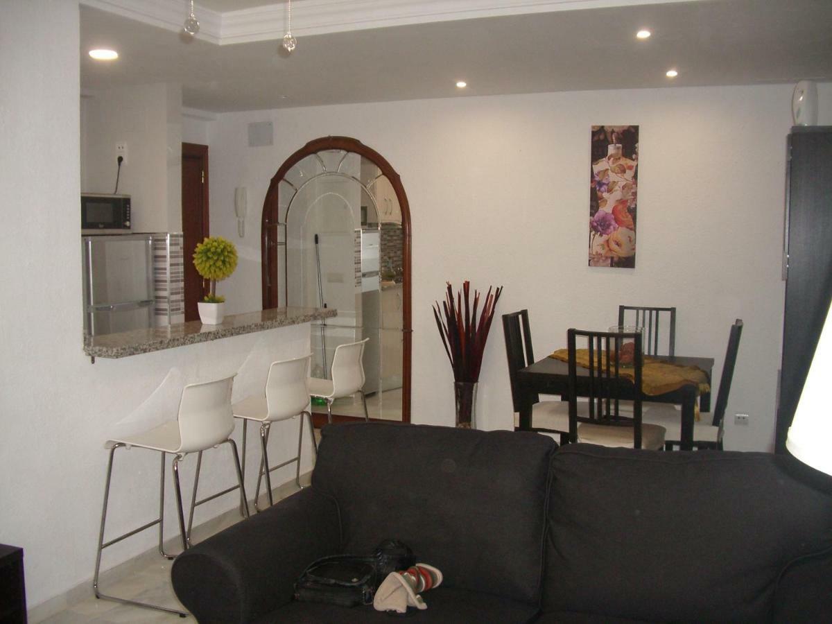 Paseo Maritimo De Poniente Daire Málaga Dış mekan fotoğraf