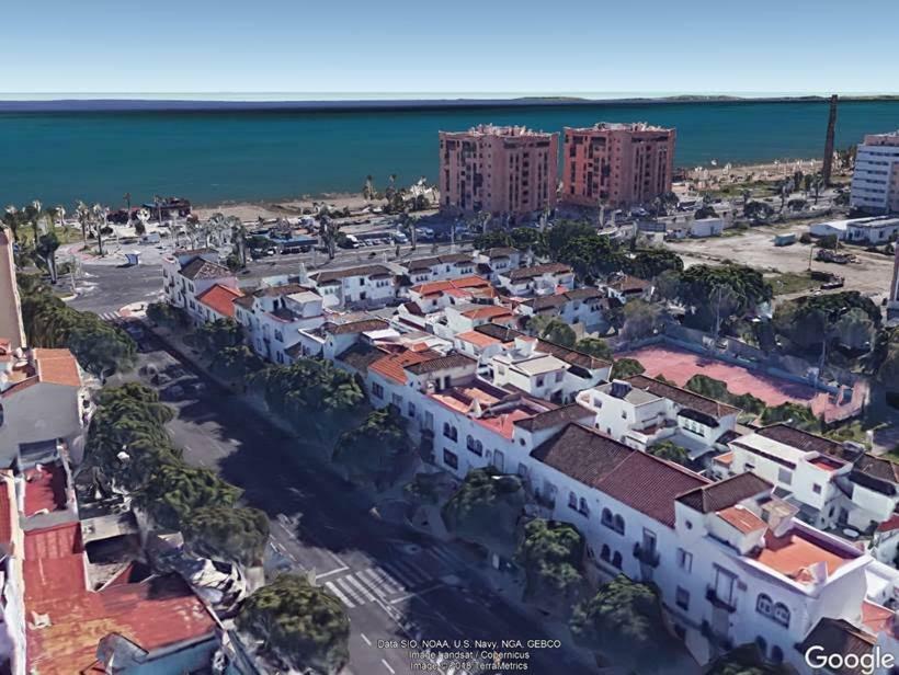 Paseo Maritimo De Poniente Daire Málaga Dış mekan fotoğraf